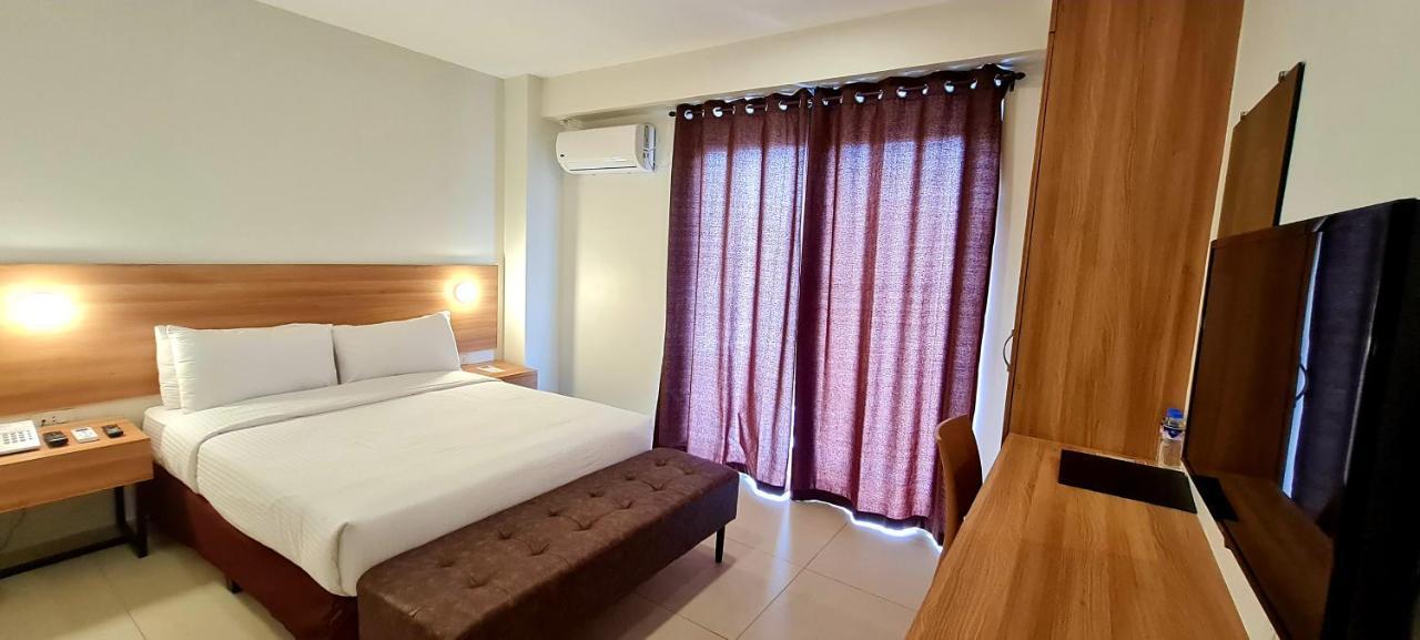 Mango Suites Tuguegarao City Εξωτερικό φωτογραφία